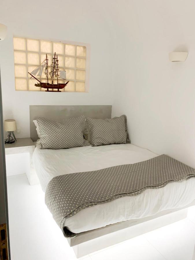 Poli Cave House Santorini Villa Fira  Eksteriør billede